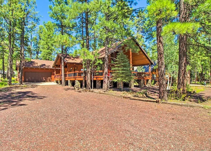 Pinetop Retreat W/ Fire Pit & Game Room! Holiday home Indian Pine