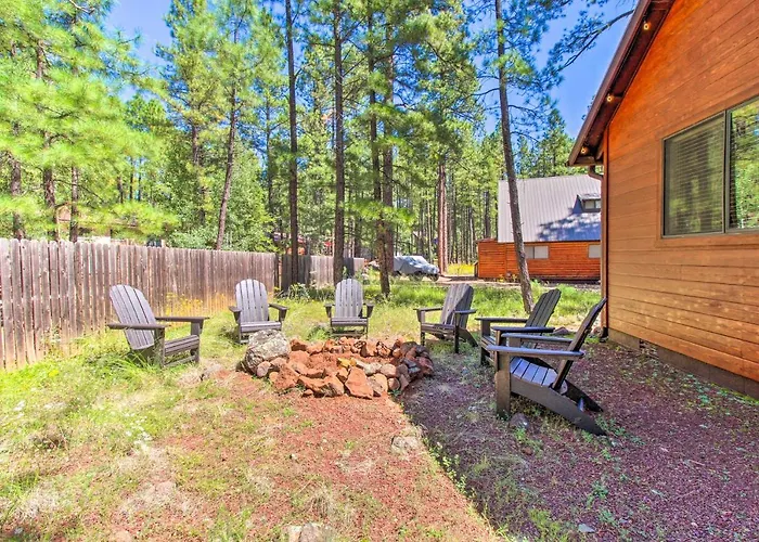 Holiday home Pinetop Retreat W/ Fire Pit & Game Room! *